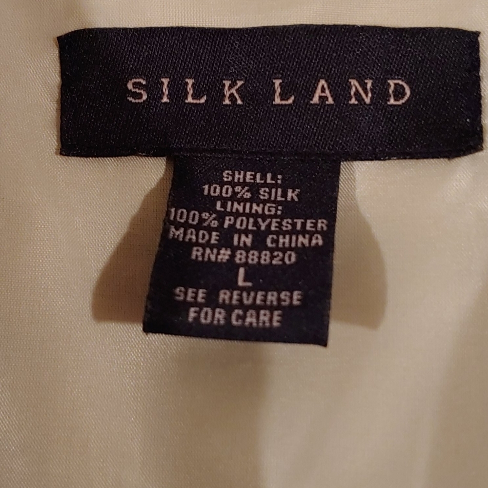 Silkland Blouse - Picture 2 of 4